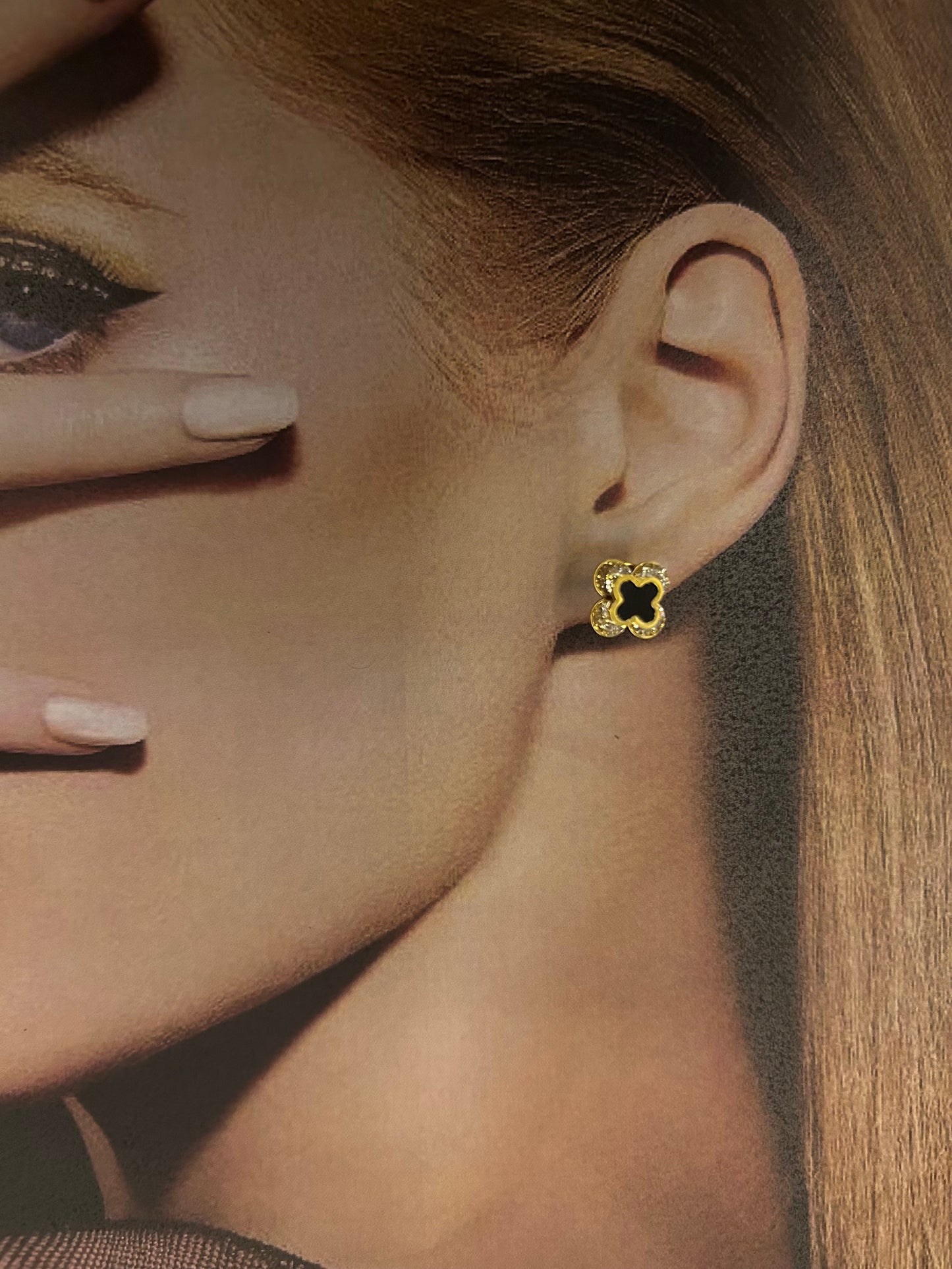 Golden Clover Studs Earring