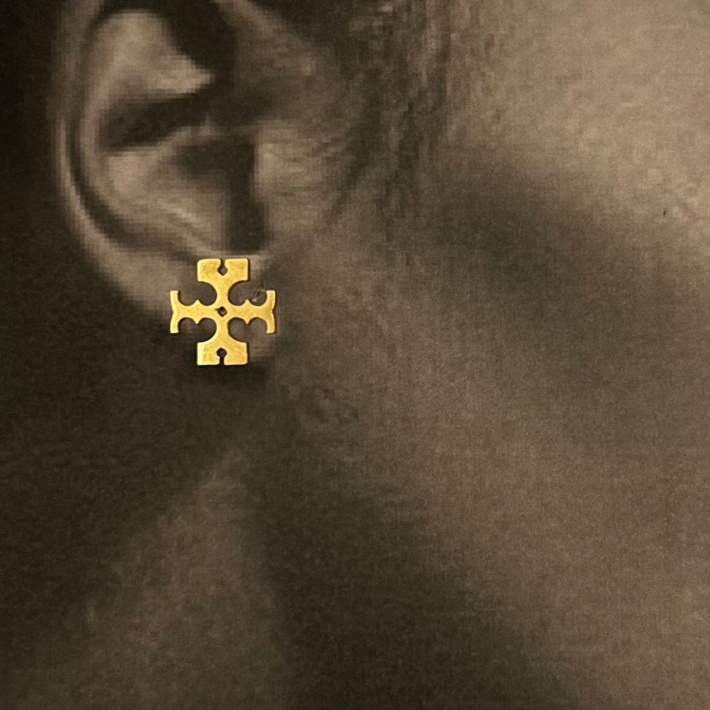 Luxe Puzzle Piece Stud Earrings