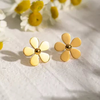 Daisy Stud earring