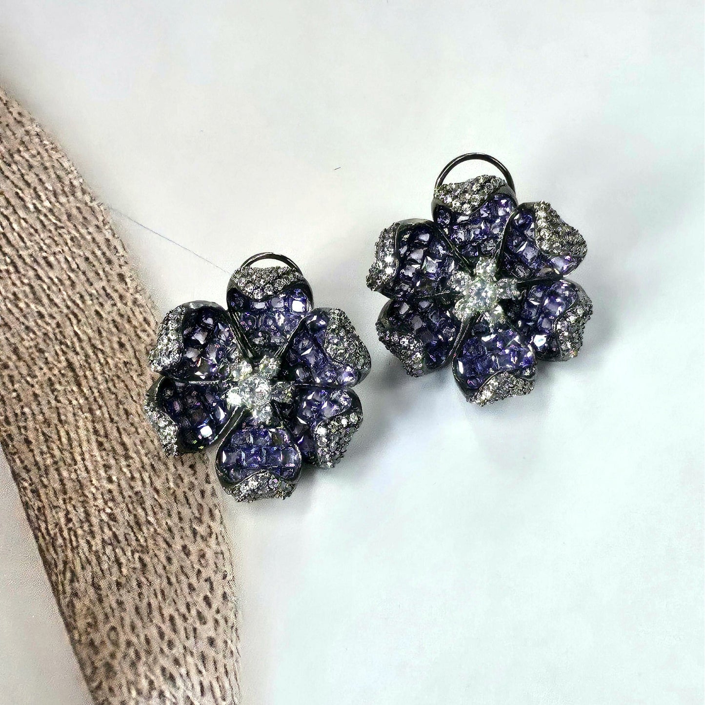 Crystal floral earring