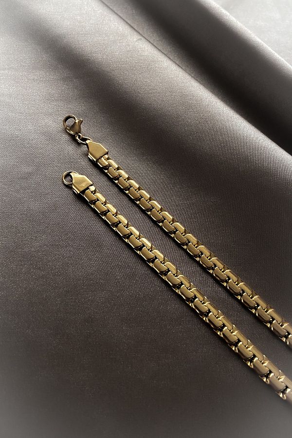 Bold Gold Box Chain