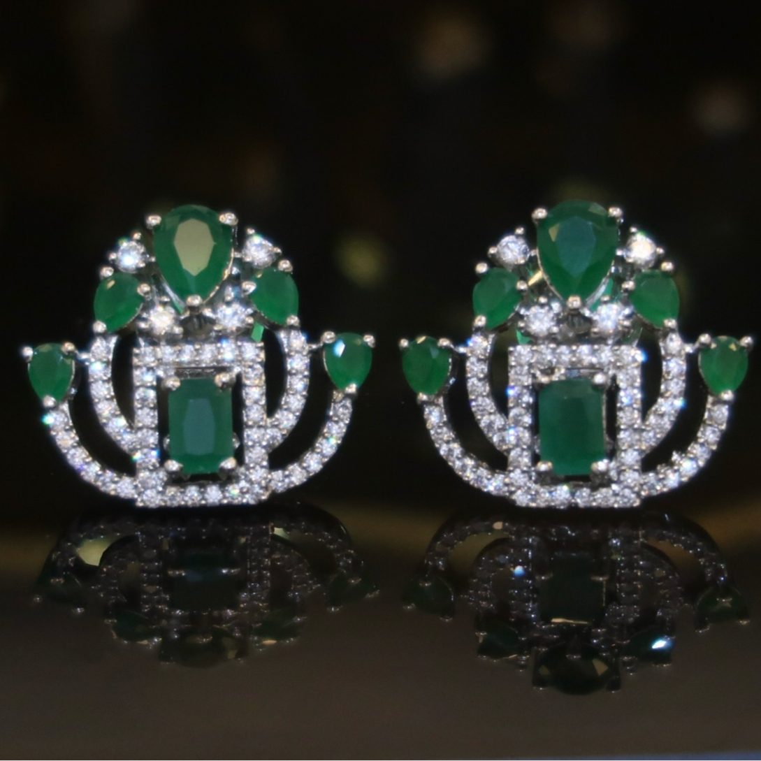 Emerald Radiance Earring