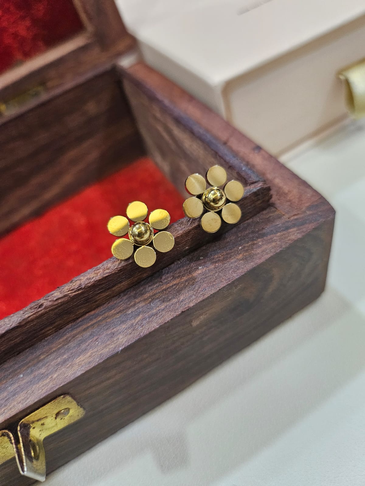 Flower Stud earring