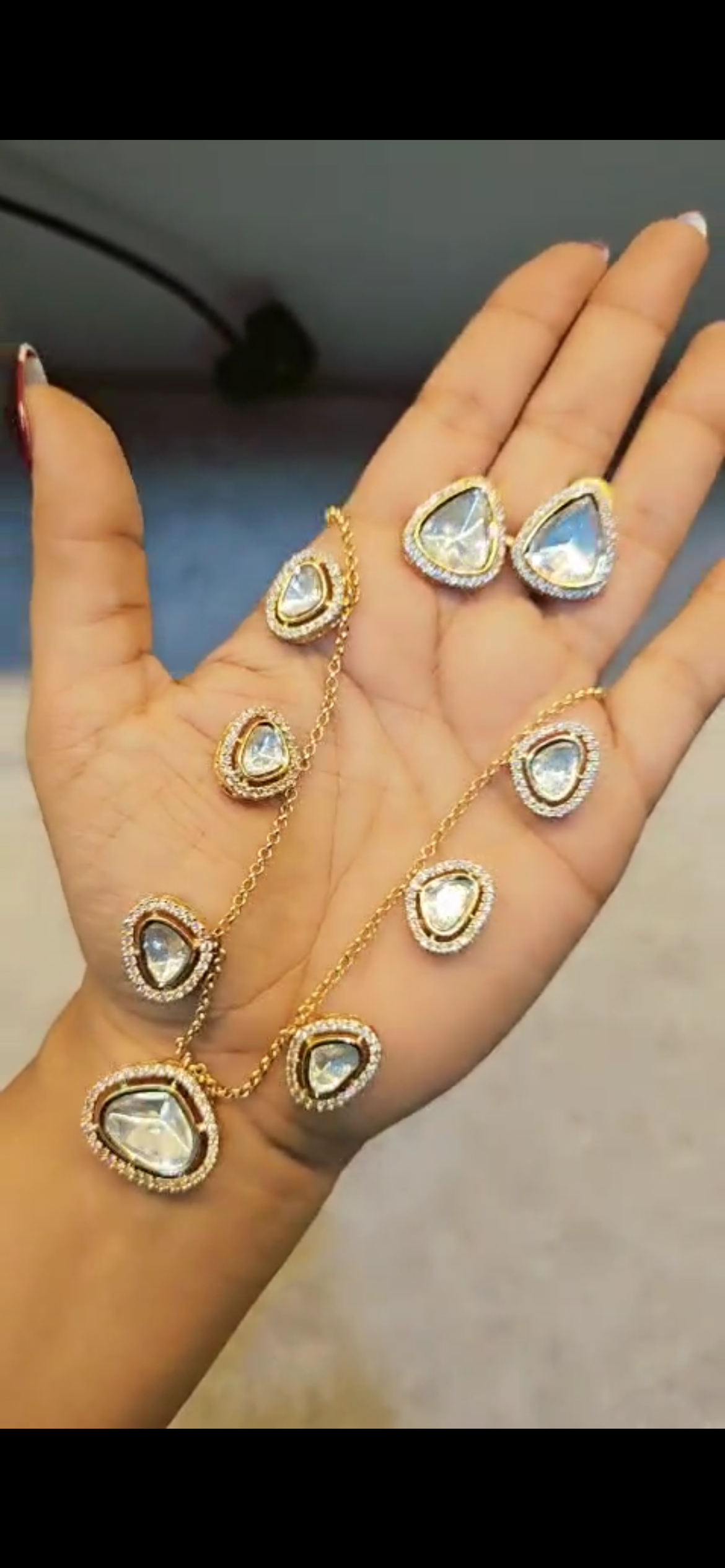 Elara Soft-Gold Kundan Set