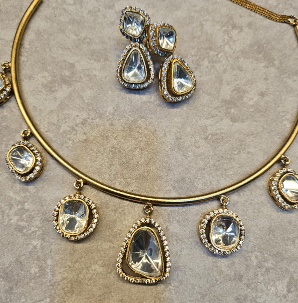 Elina Kundan Hasli Set