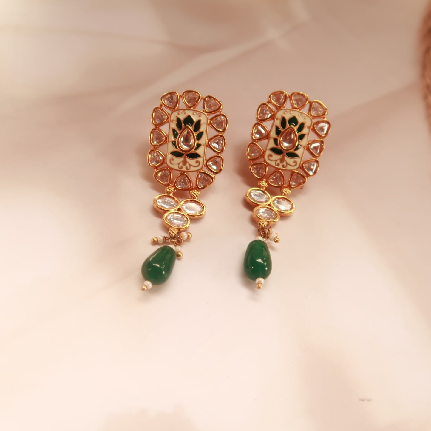 Emerald Elegance Choker