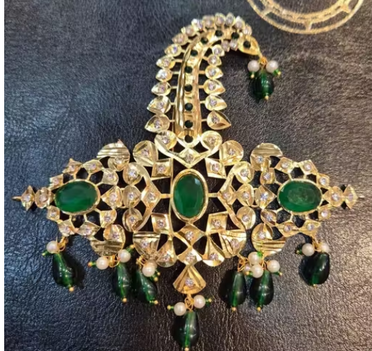 kundan Kalgi with Feather