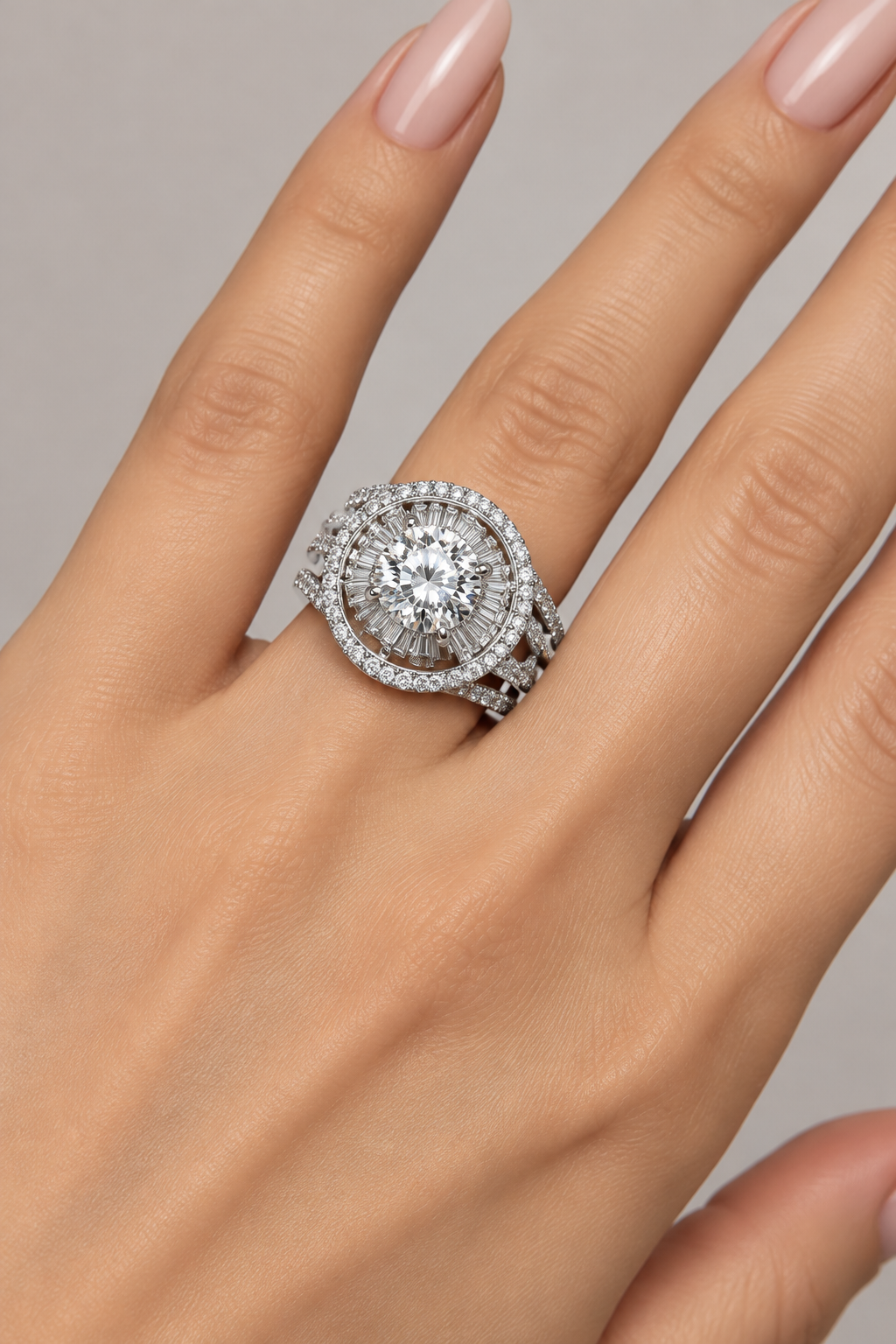 Solitaire Halo Crystal Statement Ring