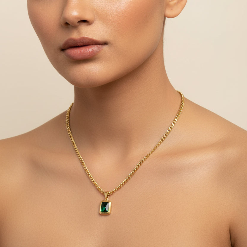Gold Pendant Necklace