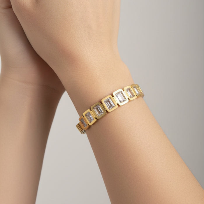 Broad Zircon gold Anti Tarnish Bracelet