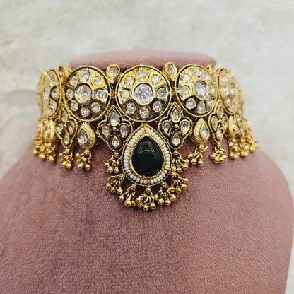Regal Kundan Choker Set