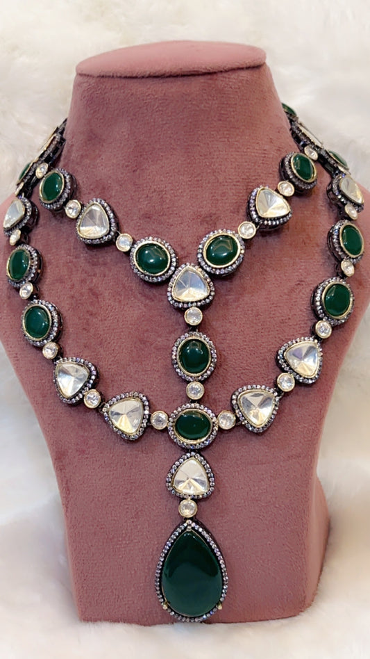 Emerald Elegance Royal Necklace Set