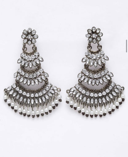 Chandelier Grace Earrings