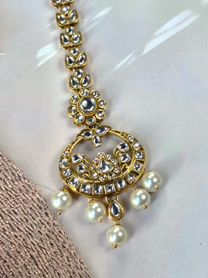 Kundan Pearl Drop Maang Tikka
