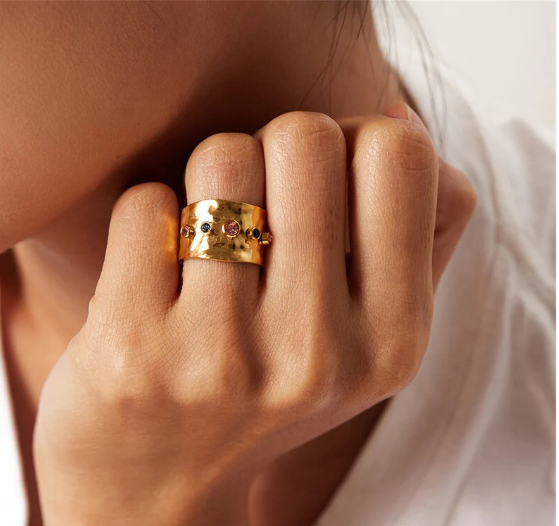 Vintage Elegance Zirconia Ring