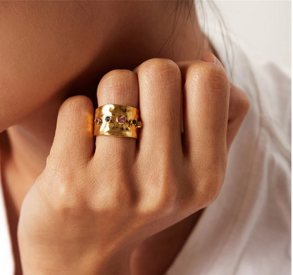 Vintage Elegance Zirconia Ring