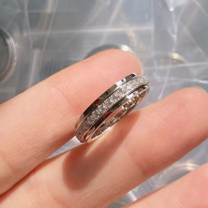 Stress Free Spin Ring