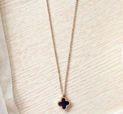 Dual-Sided Clover Pendant Necklace