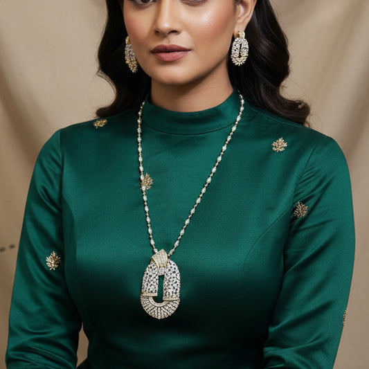 Luxury Diamond Oval Pendant set