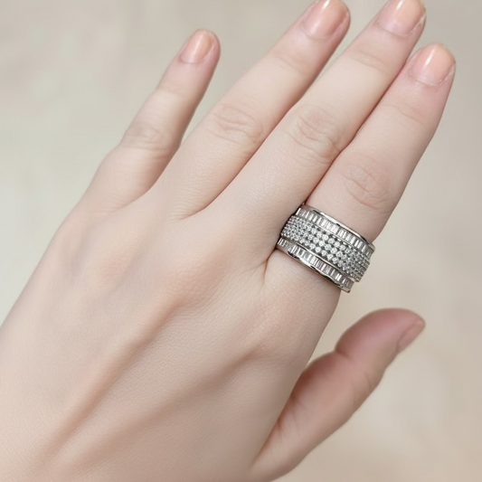 Dazzling Band Ring