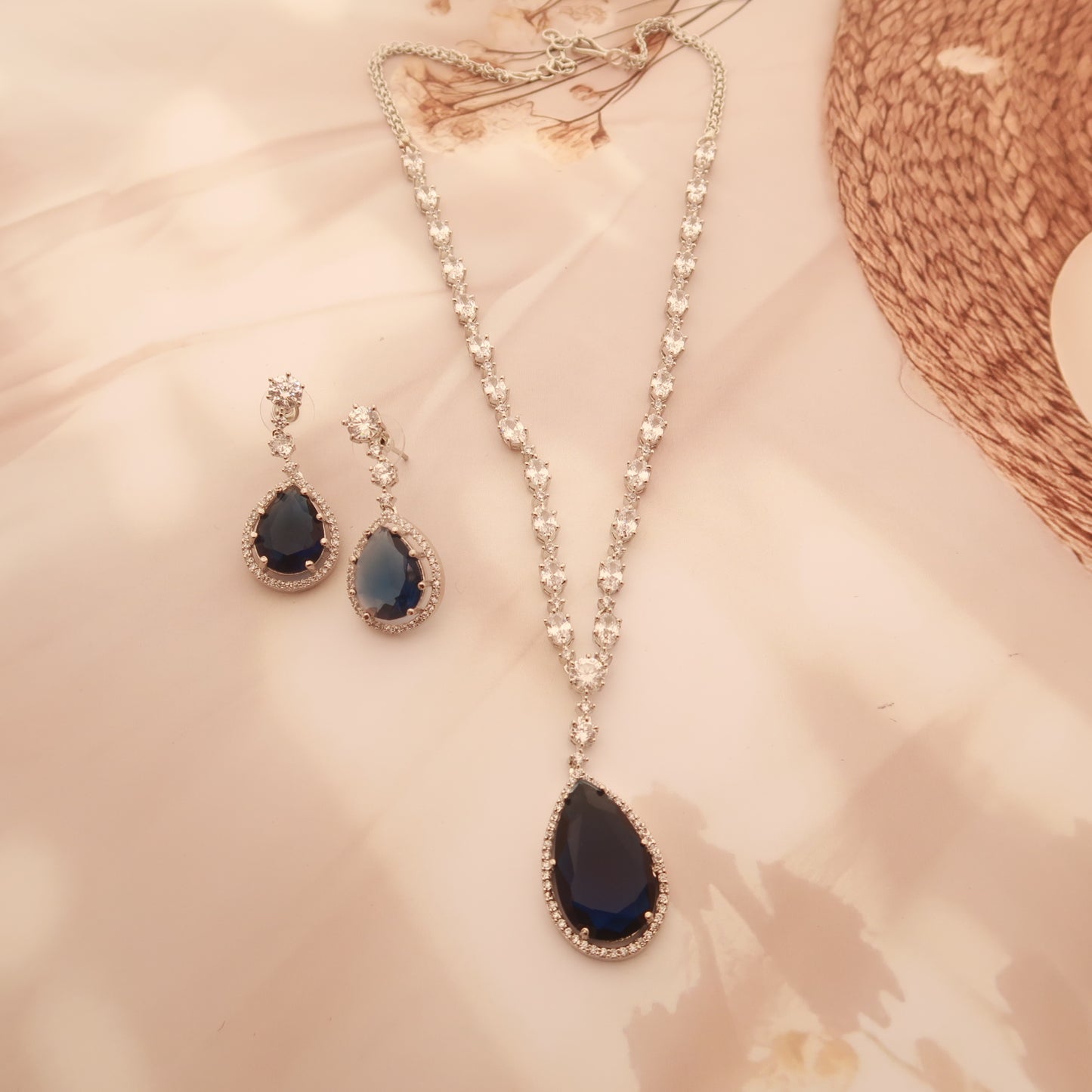 Radiance Teardrop Necklace Set