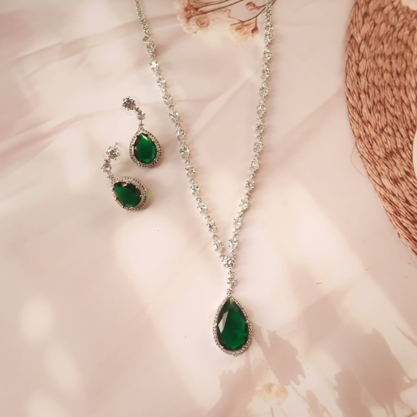 Radiance Teardrop Necklace Set