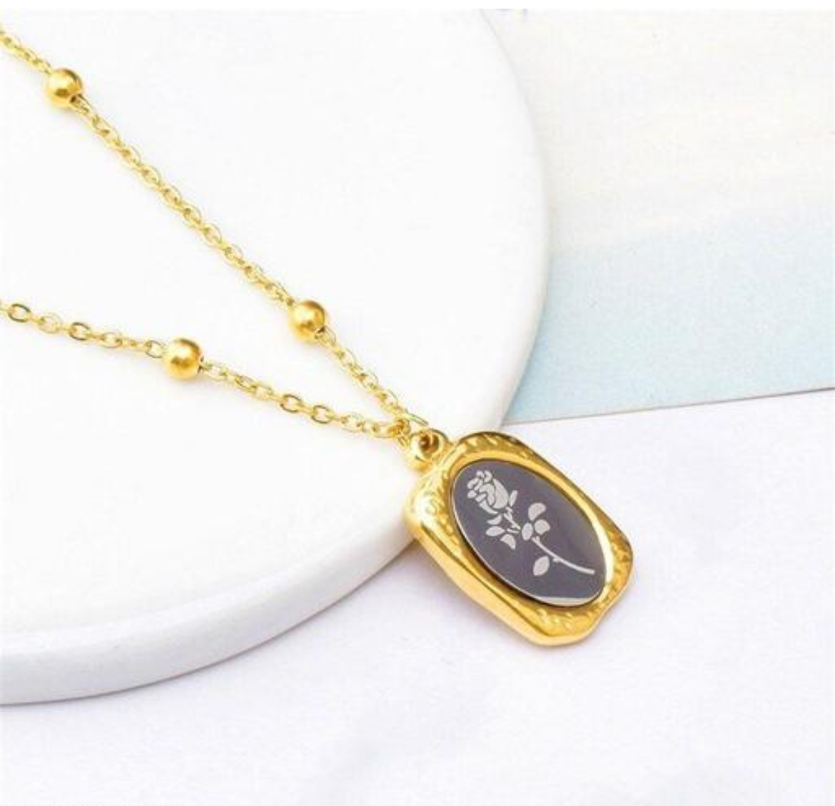 Vintage Rose Pendant Gold Necklace