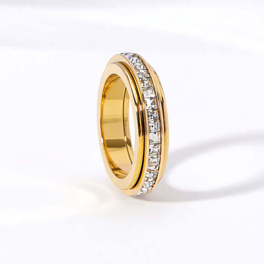 Stress Free Spin Ring