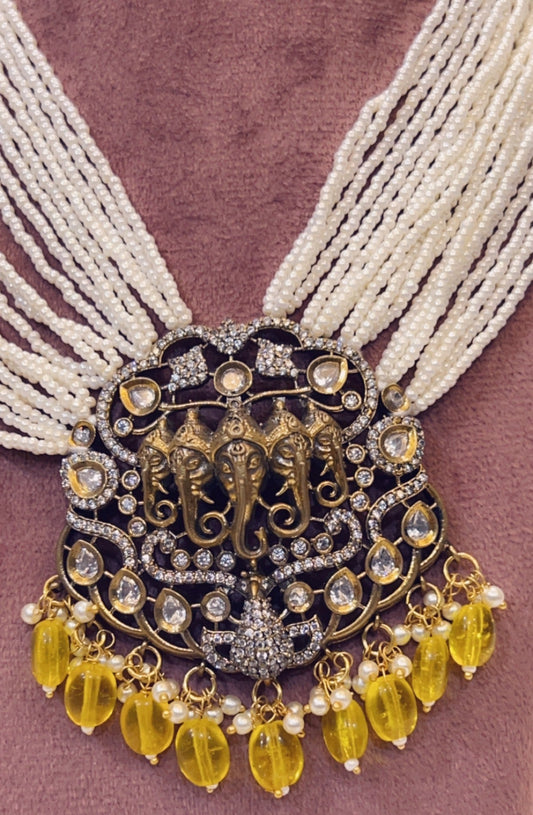 Divine Ganesha Pearl & Kundan Necklace Set