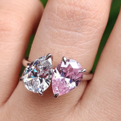 Dual Teardrop Crystal Ring