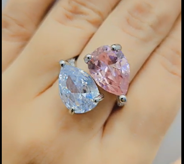 Dual Teardrop Crystal Ring