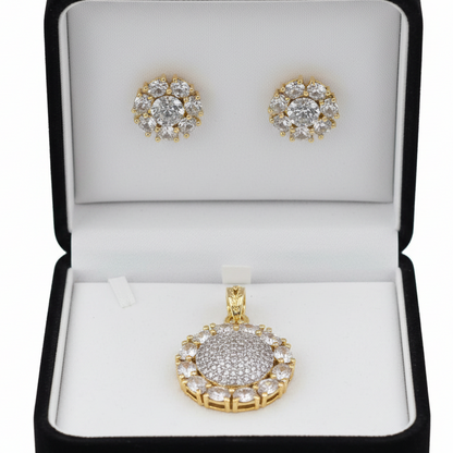 Pave setting diamond pendent set I With Chain