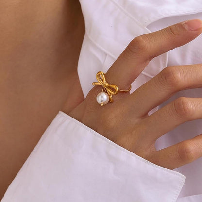 Golden Bow Pearl Ring