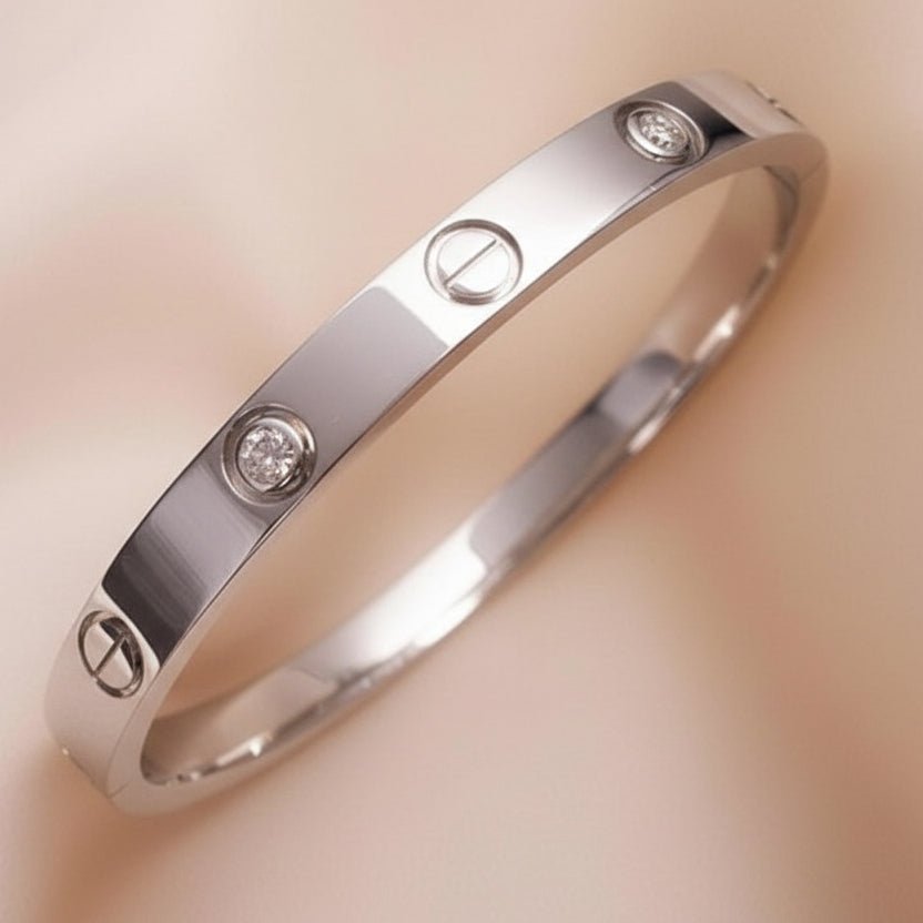 Eternal luxe bangle