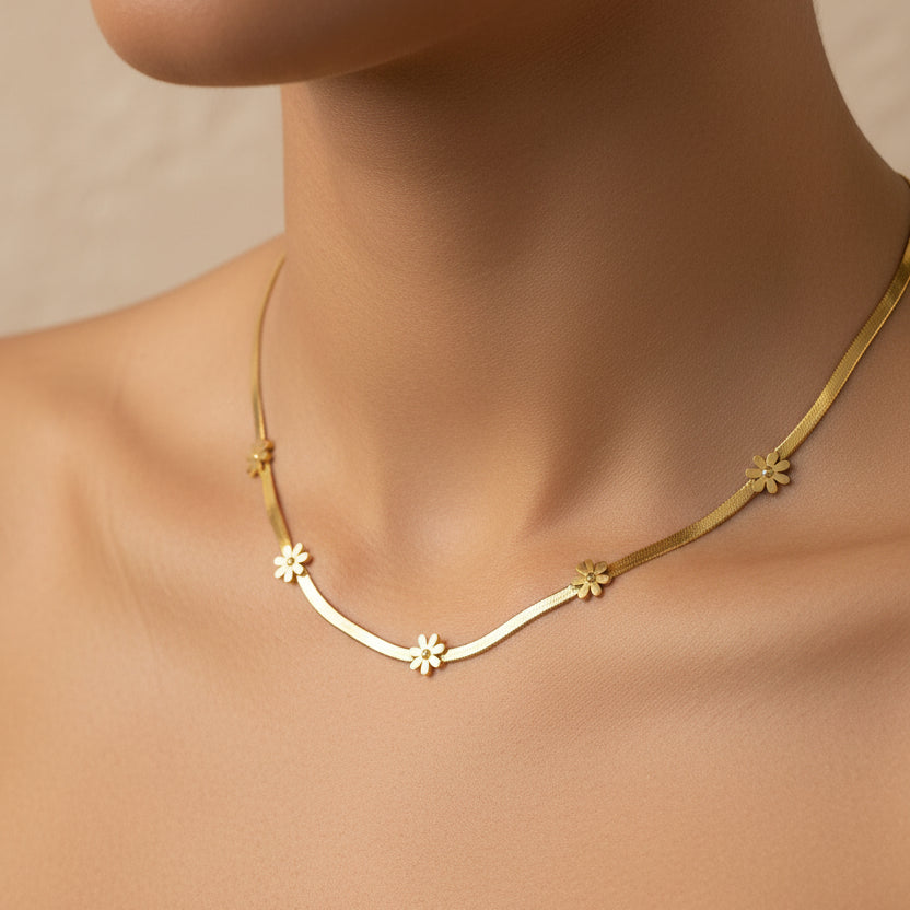 Daisy Charm Snake Chain Necklace
