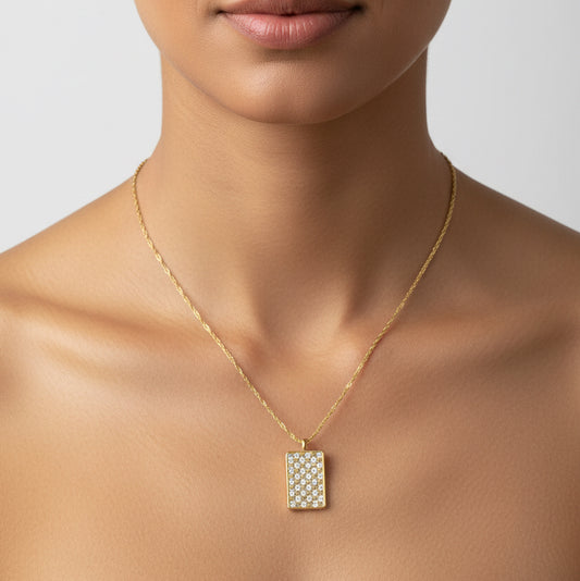 Diamond rectangle pendent chain