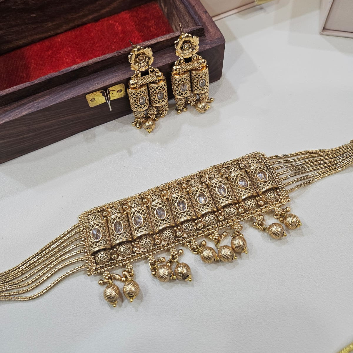 Gold Polki Choker Set