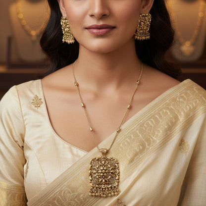 Square Gold Pendant Set