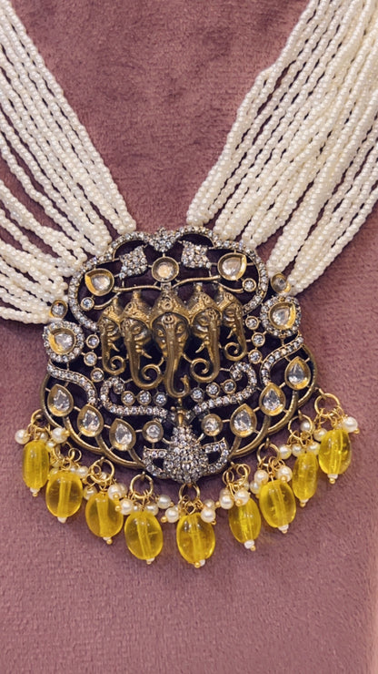 Divine Ganesha Pearl & Kundan Necklace Set
