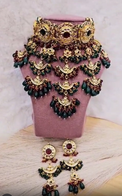 The Maharani Grace Choker Set